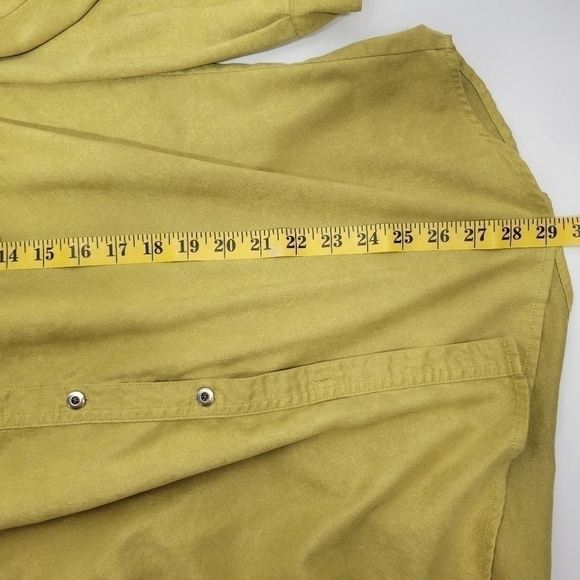 Chico's Faux Suede Light Green Womens Full Button Over Shirt in a Size 2 (L/12) - Picture 13 of 14